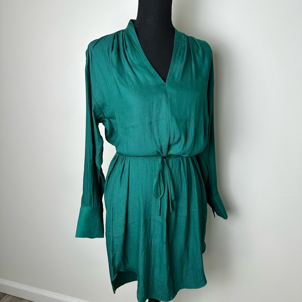 NWT Banana Republic Emerald Silk Dress